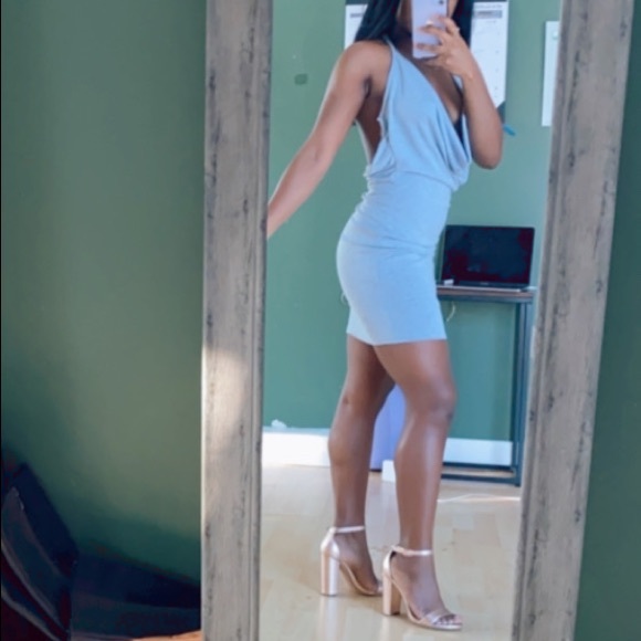 PrettyLittleThing Grey Marl Halterneck Cowl Bodycon Dress - Picture 5 of 8